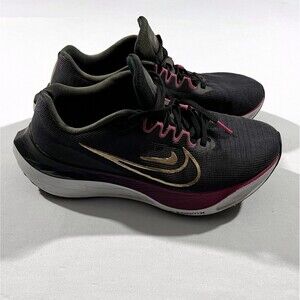 Nike Zoom Fly 5 Black Gold DM8974 004 Womens Running Shoes Sneakers Gym Sz 9